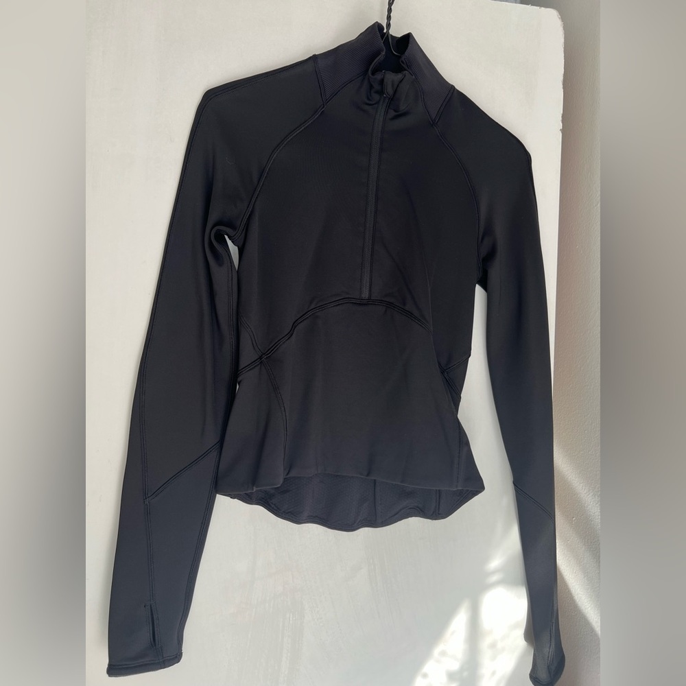 Lululemon “Always Alert 1/2 Zip” in Black size 2